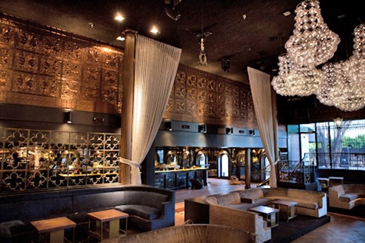 Party at Nightingale Plaza VIP nightclub in Los Angeles. Find promoters for guest list in Clubbable