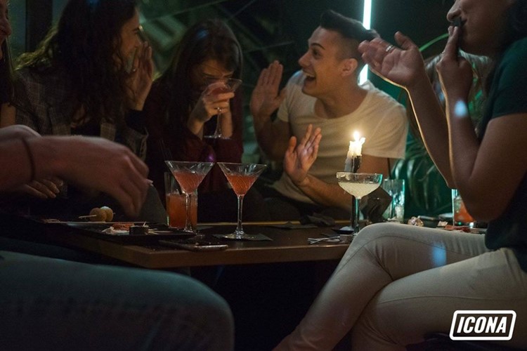 Gus nightclub Rome table booking celebration cocktails fun night party hen bachelor birthday parties