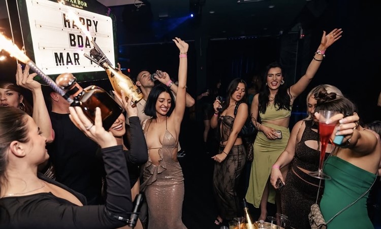 Party at Harbor VIP nightclub in New York. Find promoters for guest list in Clubbable