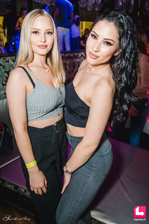 Hiltl nightclub Zurich sexy girls having fun dress code partying nightout 