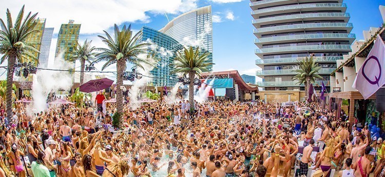 Hottest dayclubs in Vegas