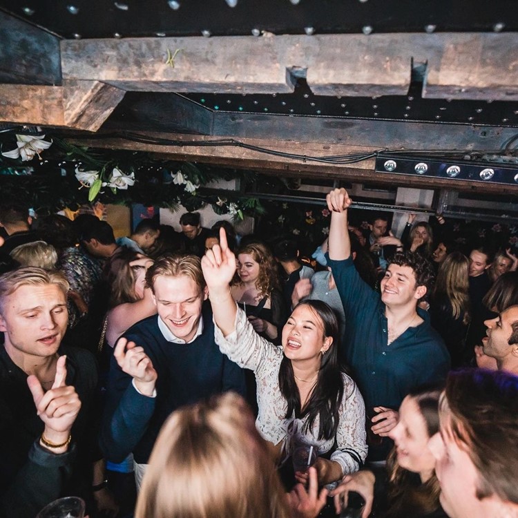 Вечеринка в Tonteria VIP ночном клубе в London. Найти промоутеров для списка гостей в Clubbable