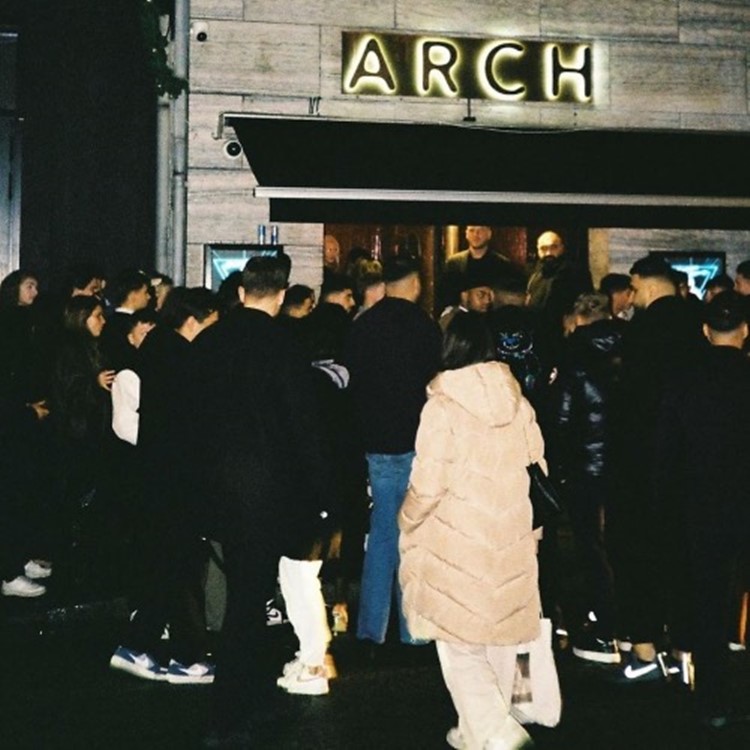 Soirée dans la boîte Arch VIP à Copenhagen. Trouvez des promoteurs pour la liste des invités sur Clubbable