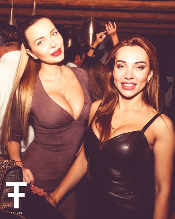 Icon nightclub Zurich brunette pretty girls having fun dancing partying all night long dresscode mini dresses go out tonight