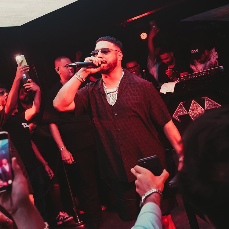 Icy nightclub Dubai live dj music concert dance all night show