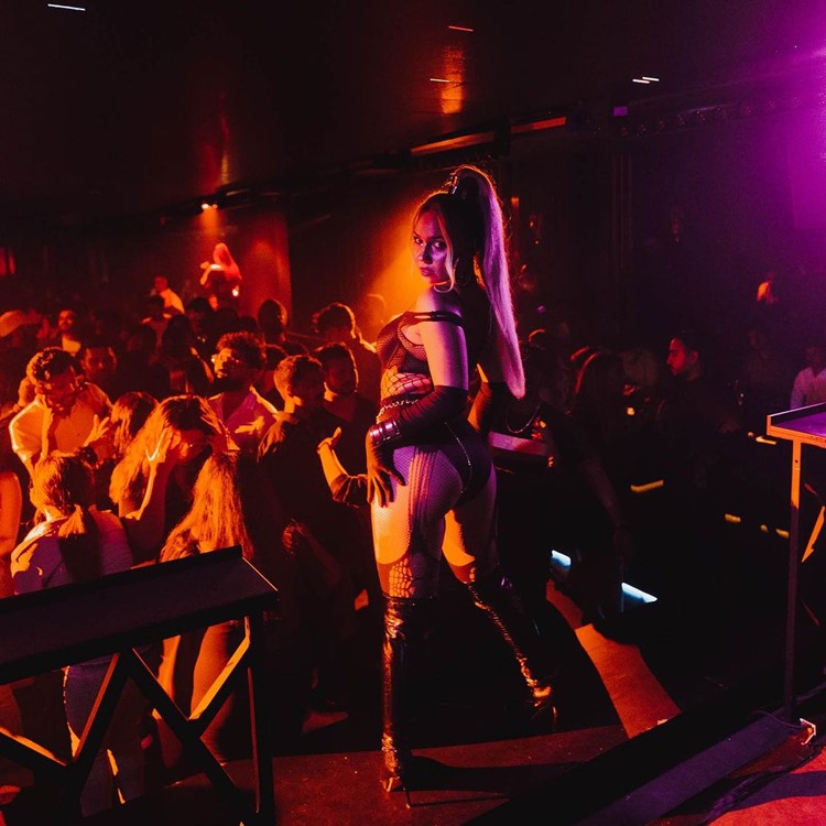 Icy nightclub Dubai exotic dancer live show fun club go out tonight