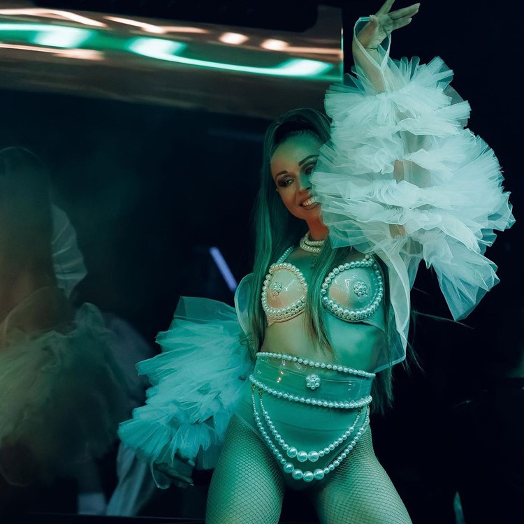 Icy nightclub Dubai best club party all night event 