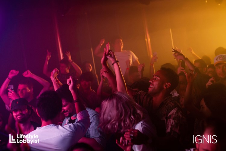 Ignis nightclub Hong Kong book your own vip area now reserve table exclusive private area celebrate