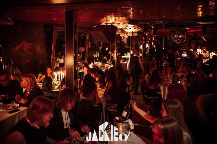 Jackie'O club Rome crowd dancing partying fun night event party day where to go out