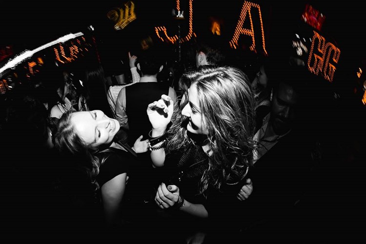 Jagger Bar nightclub Moscow girls dancing having fun