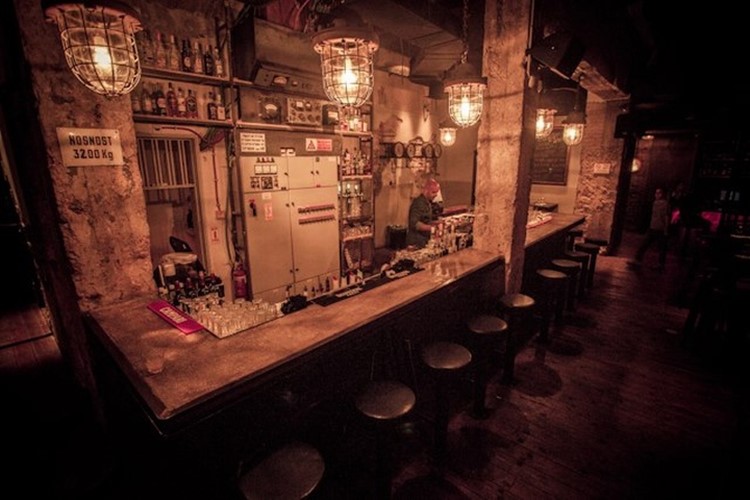 Party på Jimmy Who VIP nattklubb i Tel Aviv. Hitta promoters för gästlista i Clubbable