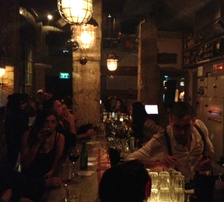 Party på Jimmy Who VIP nattklubb i Tel Aviv. Hitta promoters för gästlista i Clubbable