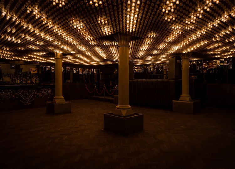 Party at Jimmy Woo VIP nightclub in Amsterdam. Find promoters for guest list in Clubbable