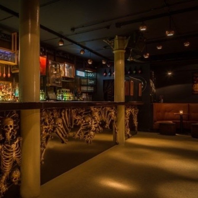 Party at Jimmy Woo VIP nightclub in Amsterdam. Find promoters for guest list in Clubbable
