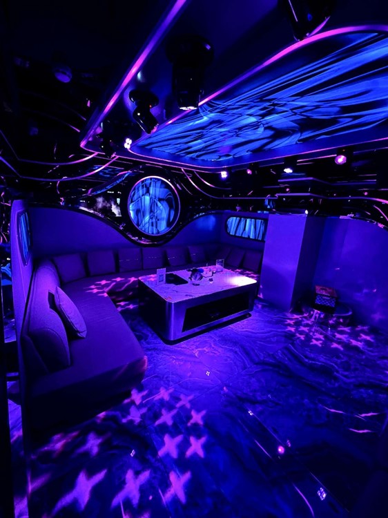 K Club Karaoke nightclub London