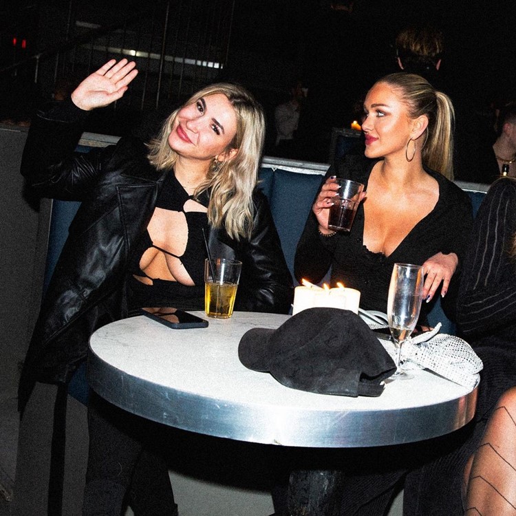 KB3 nightclub Copenhagen pretty blonde girls fun nightout vip table join party event club