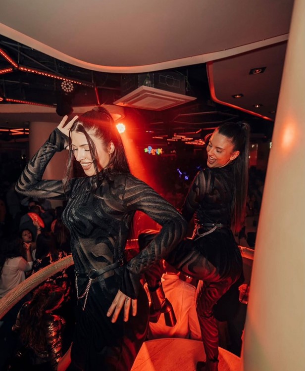 Party at KU VIP nightclub in Barcelona. Find promoters for guest list in Clubbable