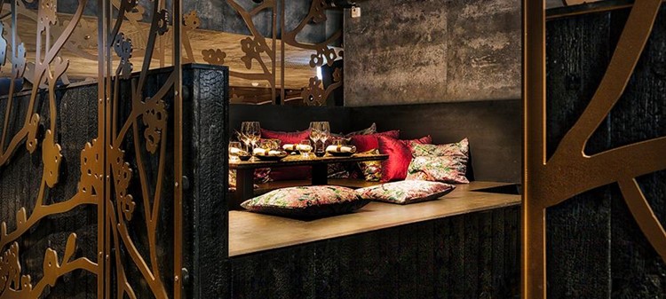 Party at Kasai VIP nightclub in Stockholm. Find promoters for guest list in Clubbable