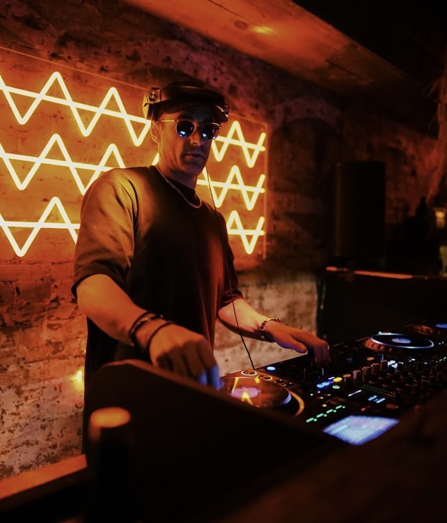 Party at Ketchy Shuby VIP nightclub in New York. Find promoters for guest list in Clubbable