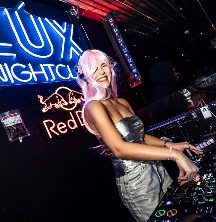Lux nightclub in Reykjavík Iceland live dj music fun nightout dance all night