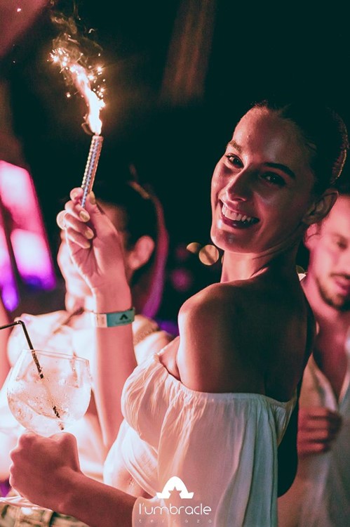 L'Umbracle nightclub Valencia pretty girl bottle parade celebrate birthday bachelor bachelorette parties events