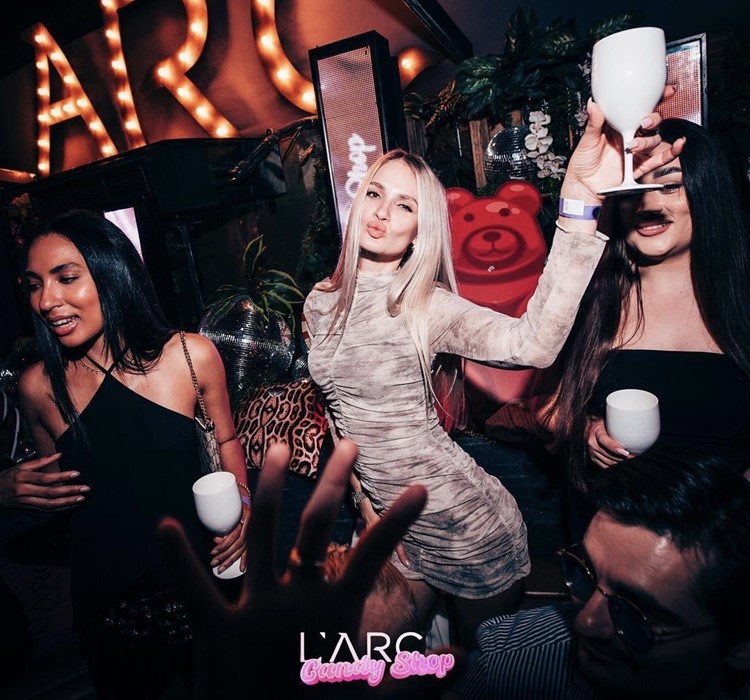 Party at L'arc VIP nightclub in Cannes. Find promoters for guest list in Clubbable