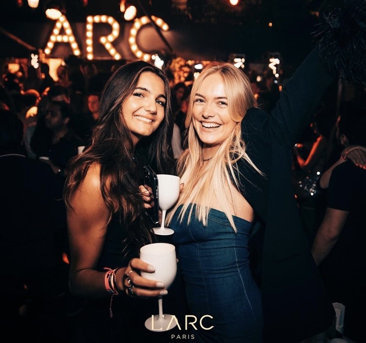 Party at L'arc VIP nightclub in Cannes. Find promoters for guest list in Clubbable