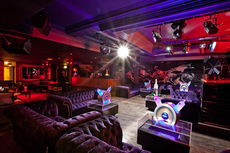 Вечеринка в L8 VIP ночном клубе в London. Найти промоутеров для списка гостей в Clubbable