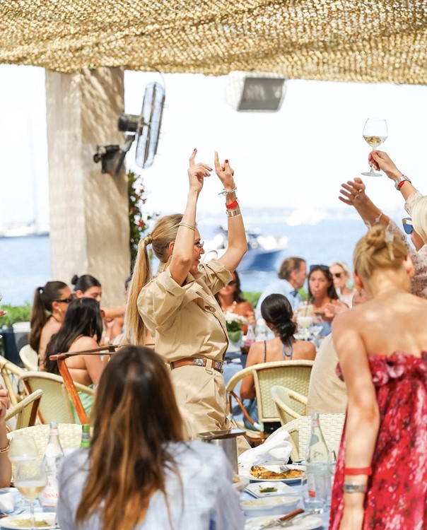 Soirée dans la boîte La Guerite VIP à Cannes. Trouvez des promoteurs pour la liste des invités sur Clubbable