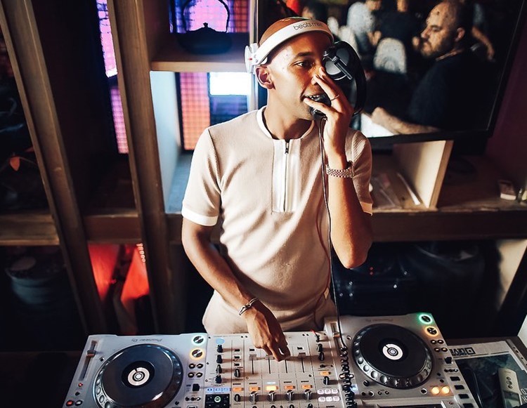 La Mezcaleria club Dubai dj mixing music fun night dance techno house