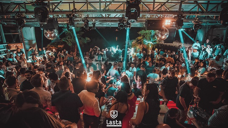 Lasta nightclub Belgrade crowd dancing music dj mix fun party
