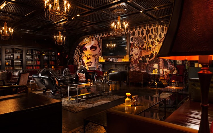 Party at Lavo Dayclub VIP nightclub in Las Vegas. Find promoters for guest list in Clubbable