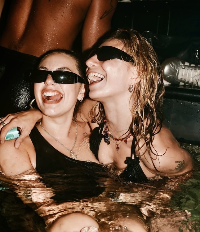 Party at Le Bain VIP nightclub in New York. Find promoters for guest list in Clubbable