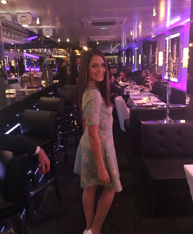 le quai nightclub st tropez bessy boneva pretty girl posing inside the club with purple lights