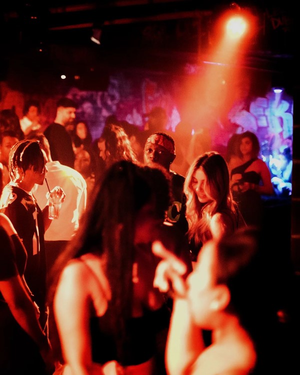 Lekki nightclub in Dubai girls having fun nightout guest list