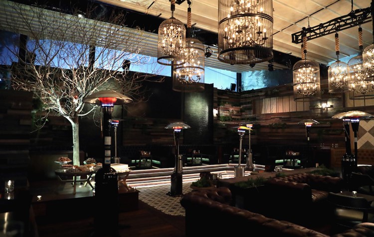 Soirée dans la boîte Liaison VIP à Los Angeles. Trouvez des promoteurs pour la liste des invités sur Clubbable