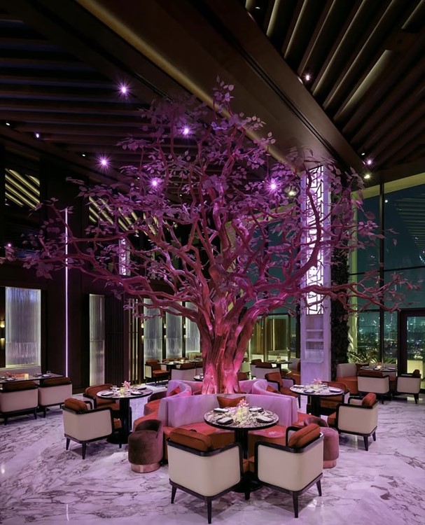 Party at LingLing VIP nightclub in Dubai. Find promoters for guest list in Clubbable