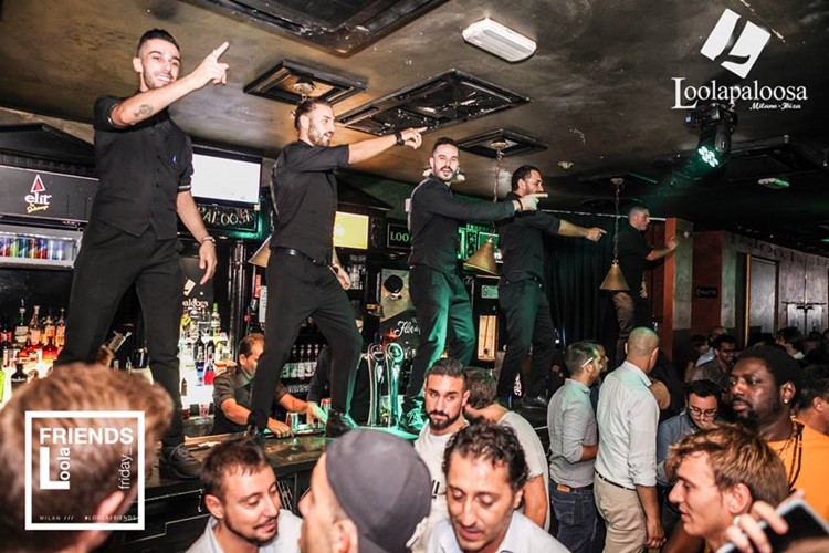 Loolapaloosa nightclub Milan party sexy men waiter dancing striptease