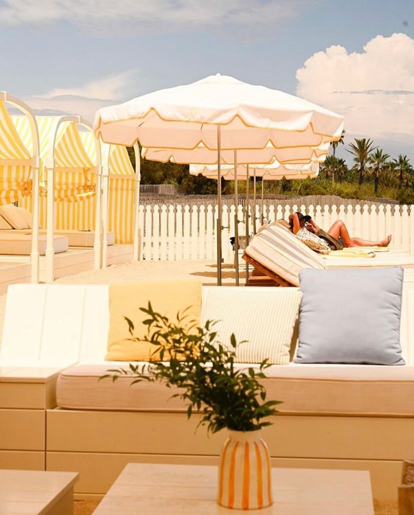 Party at LouLou VIP nightclub in St Tropez. Find promoters for guest list in Clubbable