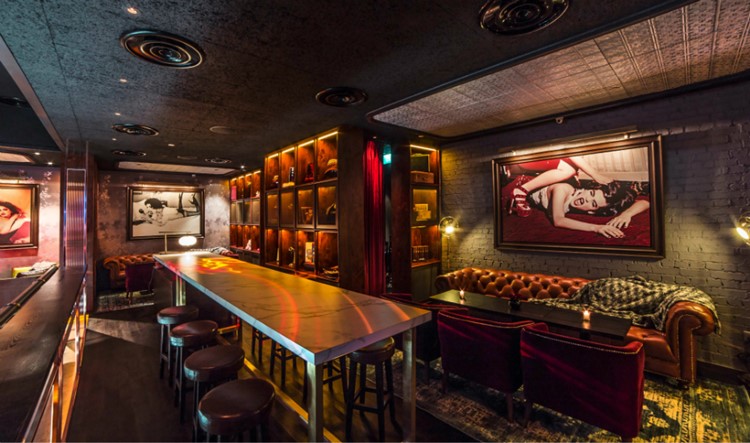 Party at LuLu's Lounge VIP nightclub in Singapore. Find promoters for guest list in Clubbable