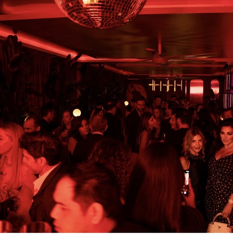 Soirée dans la boîte Lucky Duck VIP à Dubai. Trouvez des promoteurs pour la liste des invités sur Clubbable