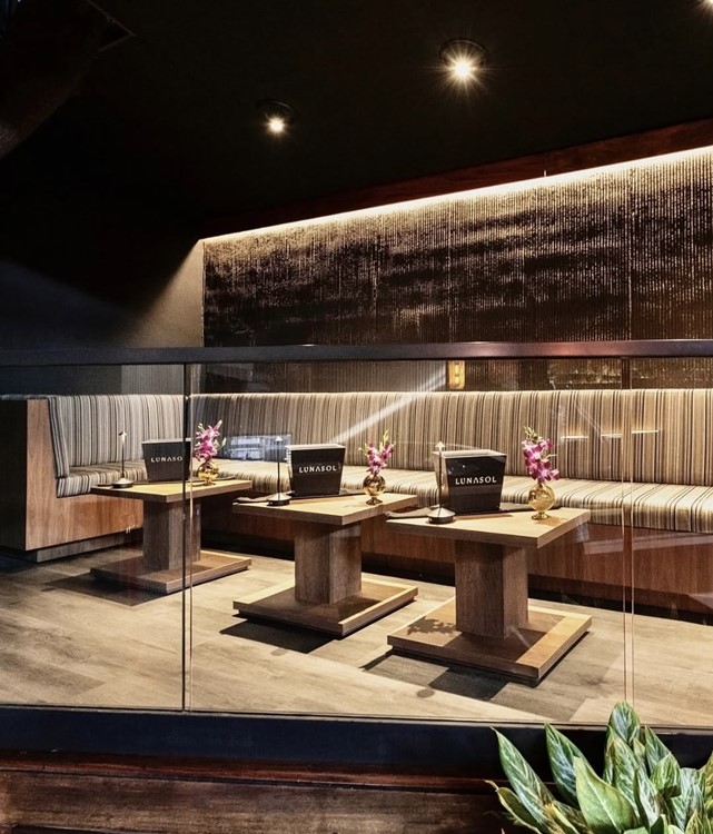 Soirée dans la boîte Lunasol VIP à Miami. Trouvez des promoteurs pour la liste des invités sur Clubbable