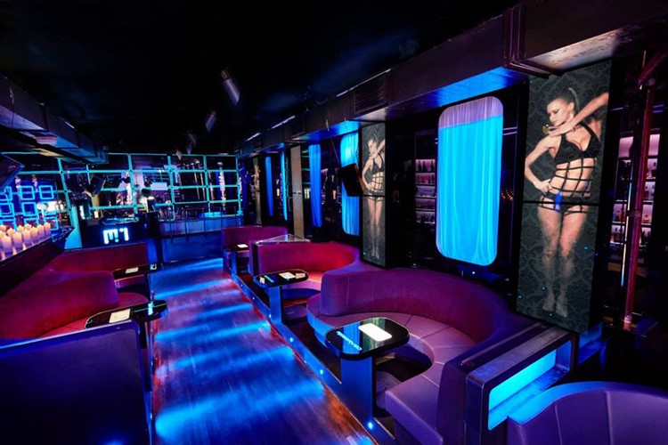 M1 nightclub Prague book your own private table now celebrate parties