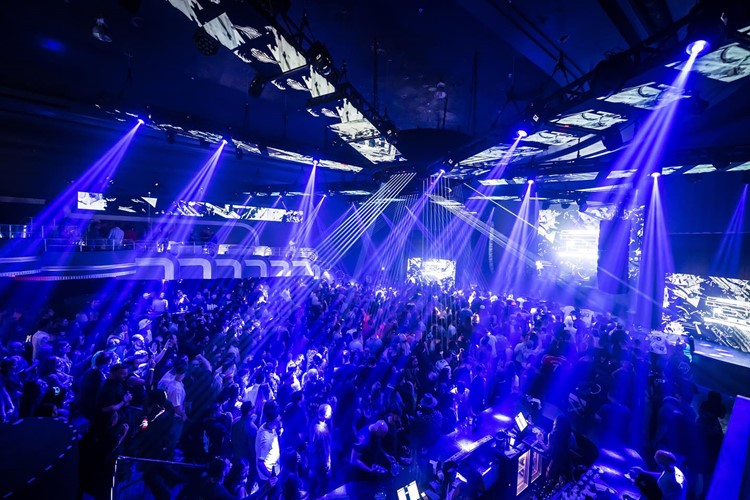 LIV Nightclub Fontainebleau: Miami's Premier Nightlife Hub