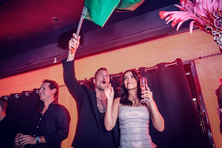 M2 nightclub Miami go out clubbing dancing book your vip table party all night