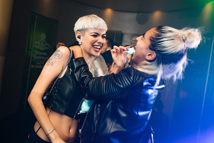 MK Karaoke club NYC blonde girls fun nightout party go out guest list table booking reservation