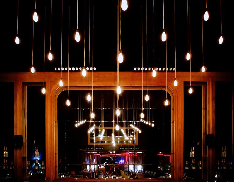 Soirée dans la boîte Maison B VIP à Casablanca. Trouvez des promoteurs pour la liste des invités sur Clubbable