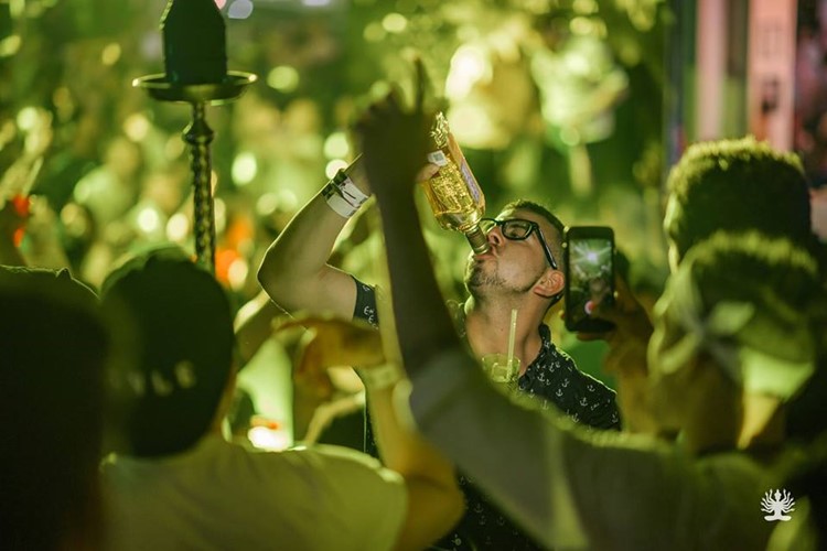 Mandala Club nightclub Cancun sexy girls partying drinks alcohol fun