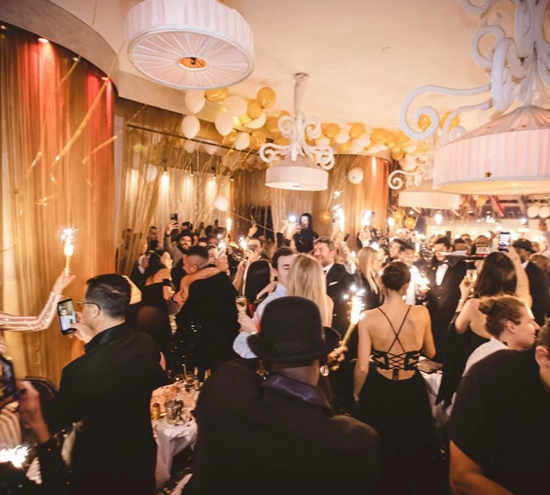 Matignon nightclub Paris restaurant club fun party 