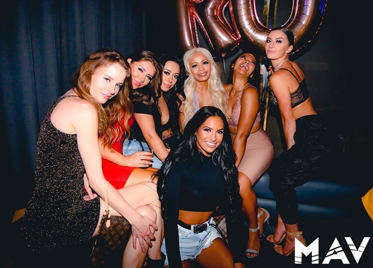 Mav nightclub Toronto girls having fun birthday celebrations book your own vip table area reserve now have fun posh drinks